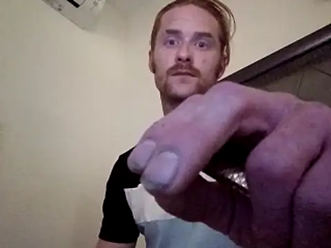 RightishResolve 即時 XXX 聊天