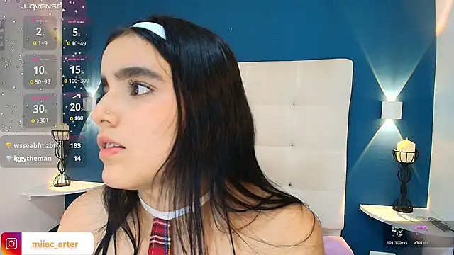MiaaCarter_ élő XXX-chatje