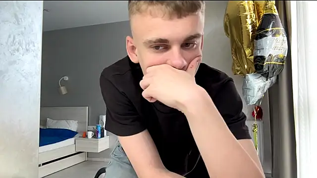 SoloFury লাইভ XXX চ্যাট
