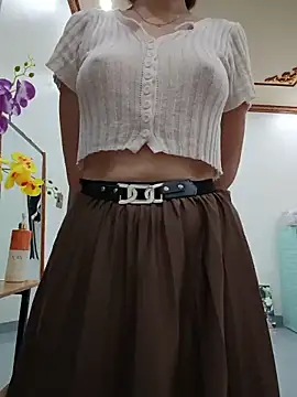 Emma_Linh Chat XXX in diretta