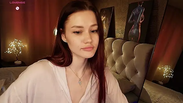 Aria_Mila Chat XXX in diretta