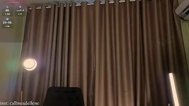 Chat XXX en directo de adellene