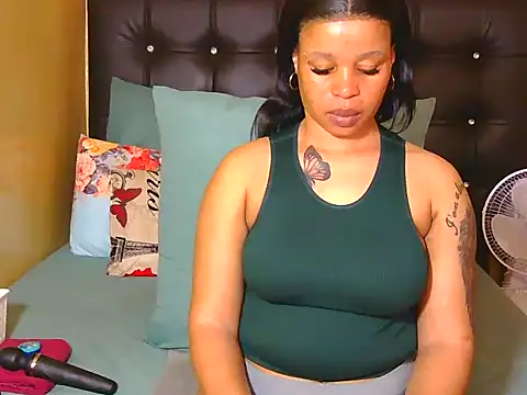 White_Ferrari Chat XXX in diretta