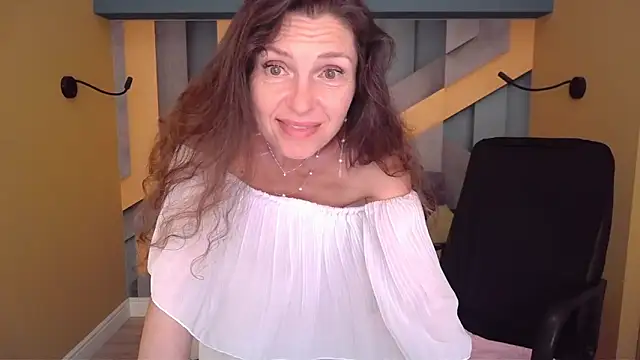 EllaLong's Live XXX Chat