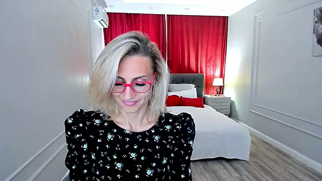 MuseOfStage's Live XXX Chat