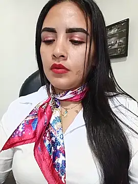 Czat XXX na żywo – MAYE__13