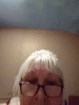 Alexia64231 élő XXX-chatje
