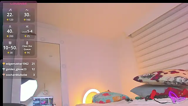 Chat +18 de SharonVelvet ao vivo