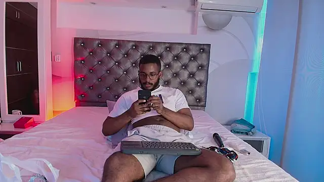 Živý XXX chat DereckandJakee