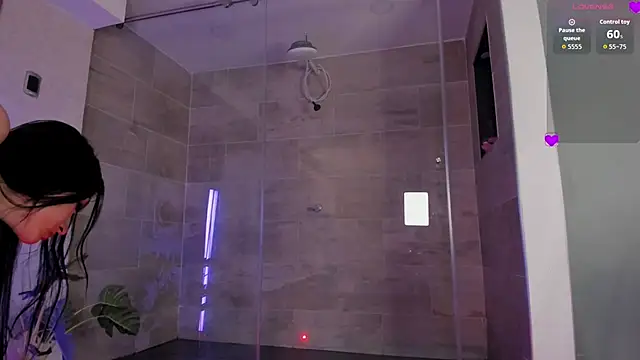 Violeta_dh élő XXX-chatje