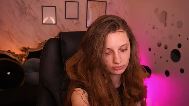 CuteeFoxy Chat XXX in diretta