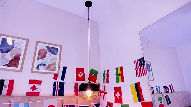 צ'אט XXX בשידור חי של DinahCarter