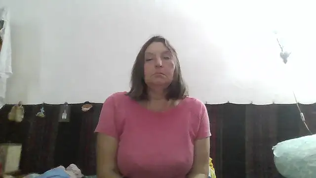 AnnaLive570's Live XXX Chat