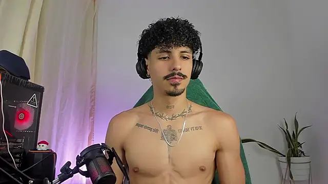Lukeetaylor – Naživo XXX chat
