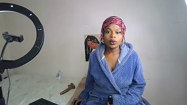 COCO__JUICY XXX чат на живо