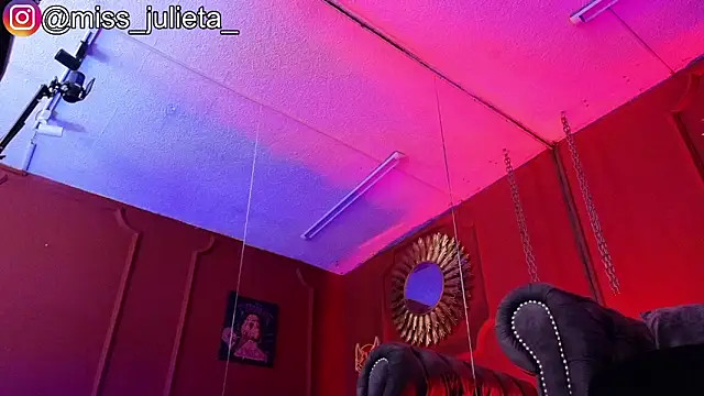 Julieta_RussellのライブXXXチャット