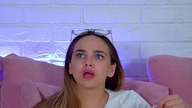 Chat +18 de AnitaVenture ao vivo