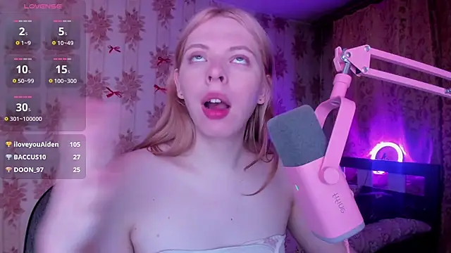 XXX chat uživo modela Cutie_Bambi