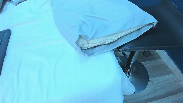 Charlie___Musk Live XXX-Chat