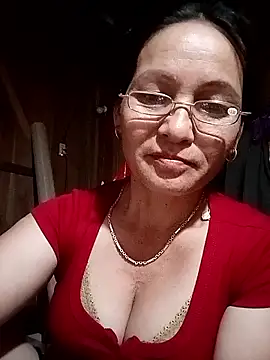 Chat XXX Live Cucci07