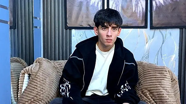 Czat XXX na żywo – demian_hot99
