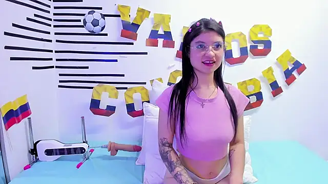 LindaCatalina_ Chat XXX in diretta