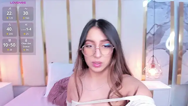 KamilaVegga Adlı Modelin Canlı XXX Sohbeti