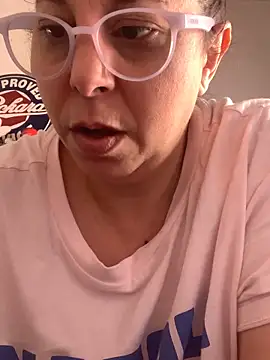 LupitaHaze Adlı Modelin Canlı XXX Sohbeti