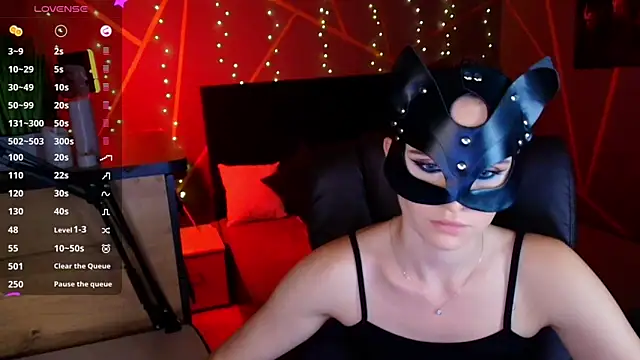 HotWildCat's Live XXX Chat