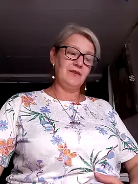irinamaux's Live XXX Chat