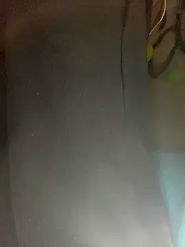 צ'אט XXX בשידור חי של GusanoDelicioso