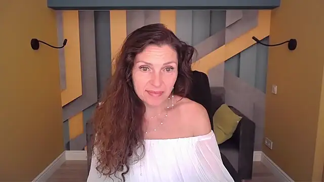 EllaLong's Live XXX Chat