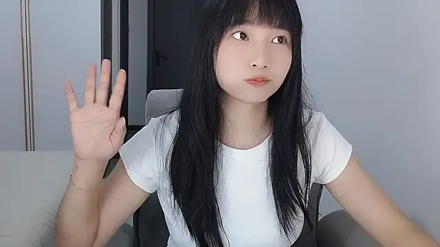 Lisa-3333's Live XXX Chat