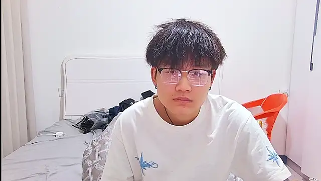 Živý XXX chat KK-cuteboy