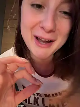 Dina_Tease XXX чат на живо