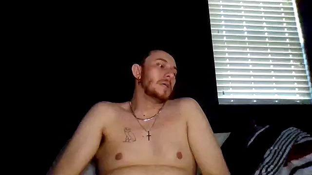 Mikecloudyhawk's Live XXX Chat