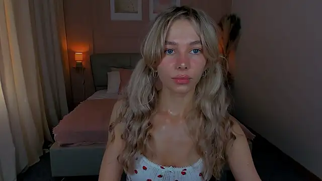 LuluAlis' Live XXX Chat