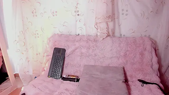 Czat XXX na żywo – KuraiBi