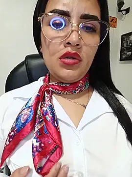 MAYE__13 Chat XXX in diretta