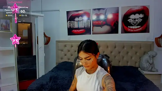 AriadnaSweet_ Adlı Modelin Canlı XXX Sohbeti