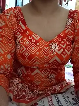 Tanha18 Chat XXX in diretta