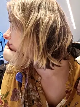 Public_Katrisha 现场XXX聊天
