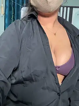 Lisa_afreen Adlı Modelin Canlı XXX Sohbeti