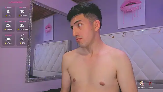 Un_Sluttyy Adlı Modelin Canlı XXX Sohbeti