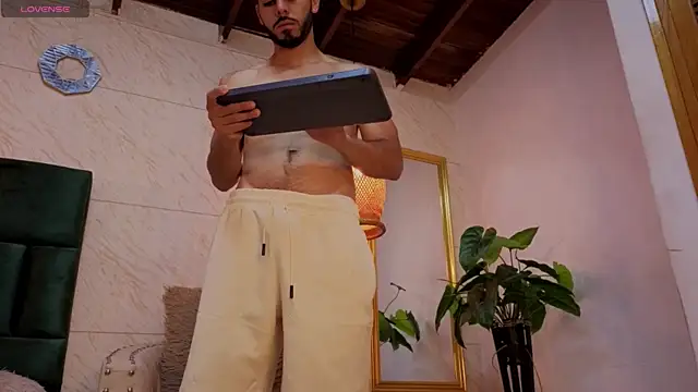 Markos_Miles live XXX chat