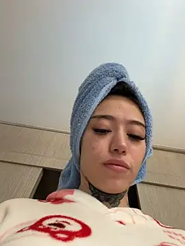 Ellelie_77's Live XXX Chat