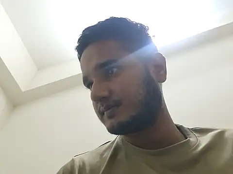 young-hairy-jon's Live XXX Chat