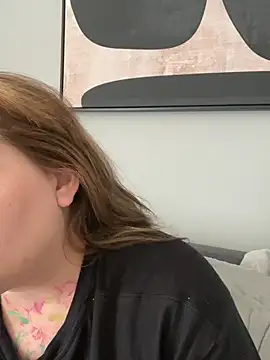 Chat XXX ao vivo de HeyBABYGIRL