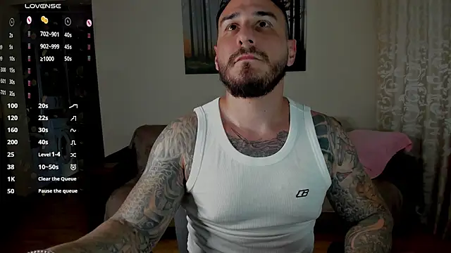 Gymdominus élő XXX-chatje