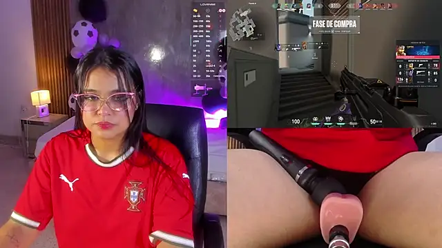 LuciaReid's Live XXX Chat